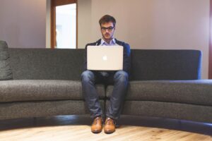 フリーランスが資格を増やすための最適な方法は？
