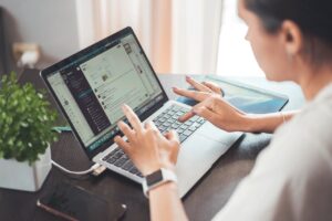 フリーランスに最適な資格の探し方は？